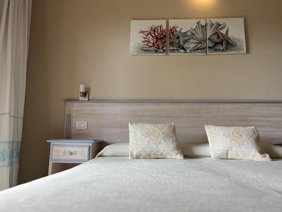 Hotel Lu Pitrali Сан-Теодоро Екстер'єр фото
