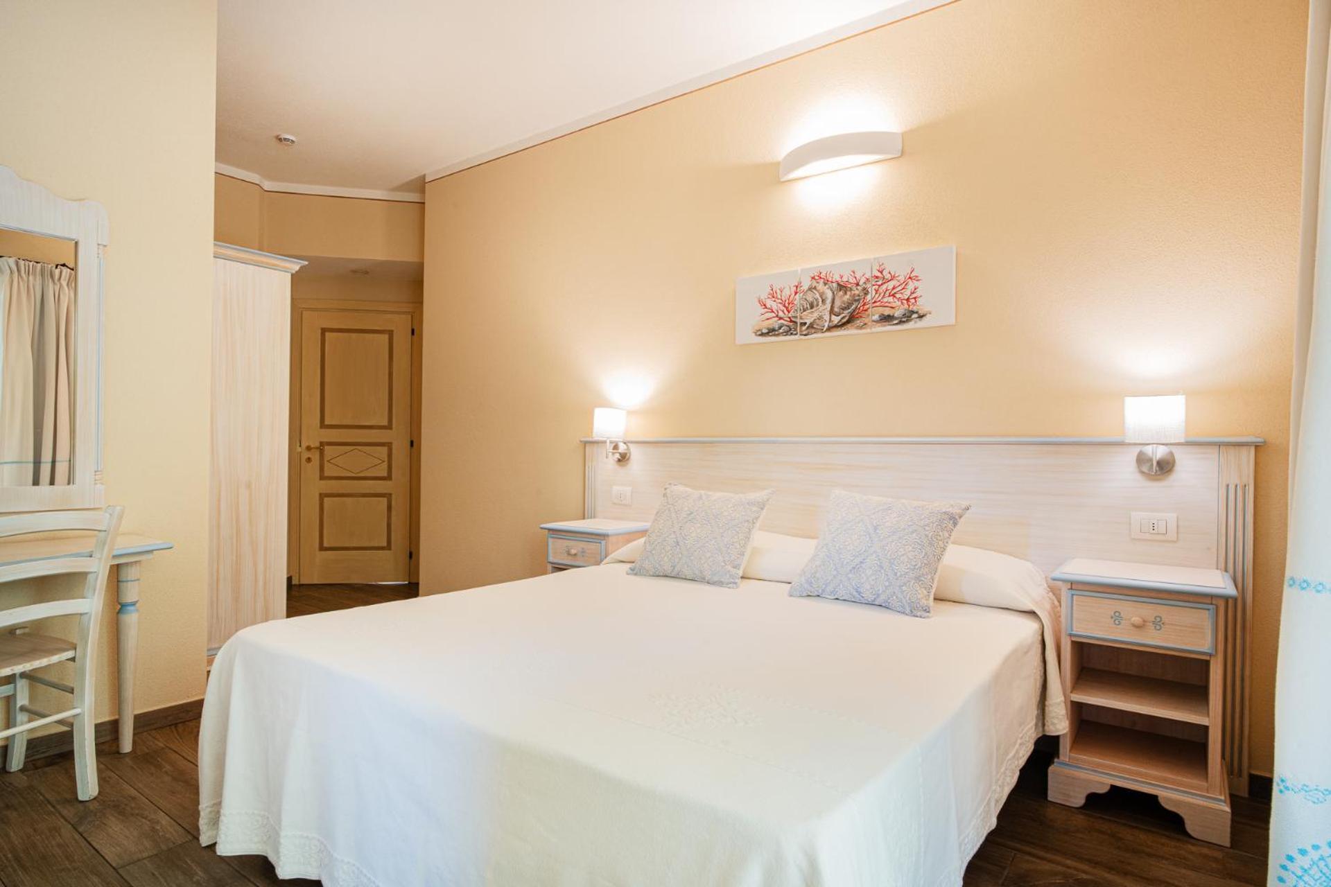 Hotel Lu Pitrali Сан-Теодоро Екстер'єр фото